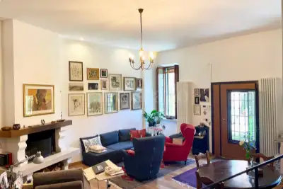 Casa Indipendente in vendita, Piazza Alessandro Manzoni, Monterotondo