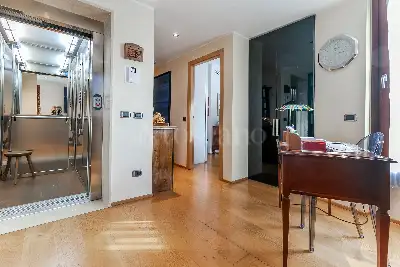 Villa Bifamiliare in vendita, Via Dei Sagredo, Milano