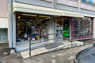 Negozio in vendita, Negozio in Via Madruzzo, Trento