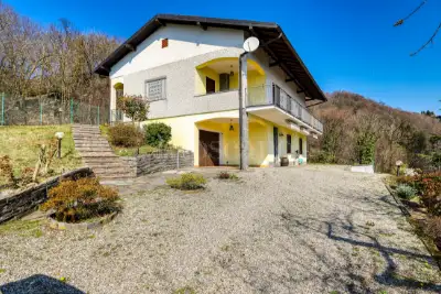 Villa Bifamiliare in vendita, Via Viconago, Cadegliano-Viconago