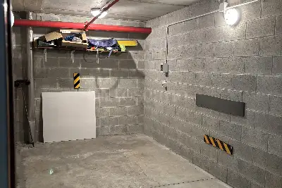 Box in vendita, Piazzale Giulio Cesare, Milano