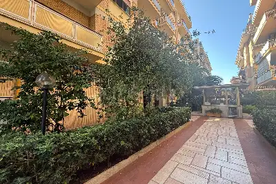 Casa in vendita, Viale delle Repubbliche Marinare, Roma
