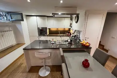 Casa in vendita, Piazza Vesuvio, Milano