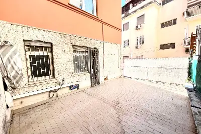 Casa in vendita, Via Graziano, Roma