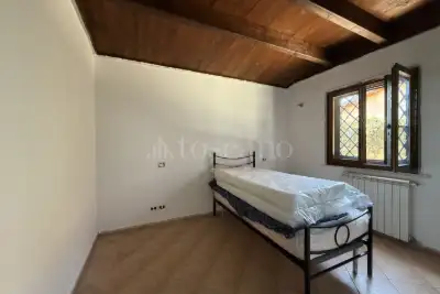 Villino a Schiera in vendita, Via Toce, Ardea