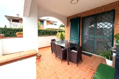 Villa in vendita, Via Giuseppe Lazzati, Roma