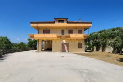 Casa Indipendente in vendita, Via San Pietro 1, Tortoreto, Tortoreto