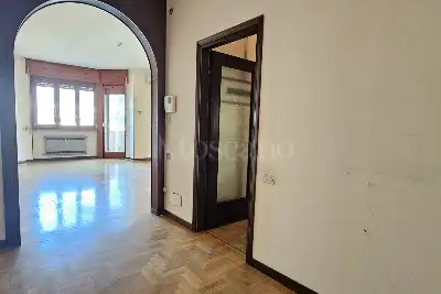 Casa in vendita, Via Francesco Baracca, Brescia