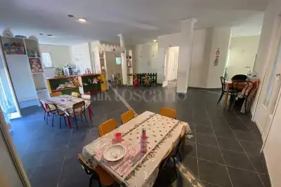 Attività Commerciale in vendita, Via Carezzano, Roma