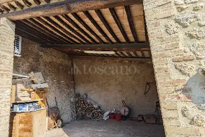 Casale in vendita, Strada di  Barigiano, Sovicille