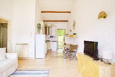 Casa in vendita, Via Casa Mora, Cuasso al Monte