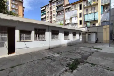 Laboratorio in vendita, Via Lombriasco, Torino
