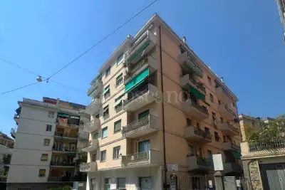 Casa in vendita, Via Angelo Carrara, Genova