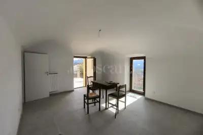 Casa Indipendente in vendita, Via Zingaretto 12, Barisciano