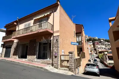Casa Indipendente in vendita, Via Colombo, Castelsardo