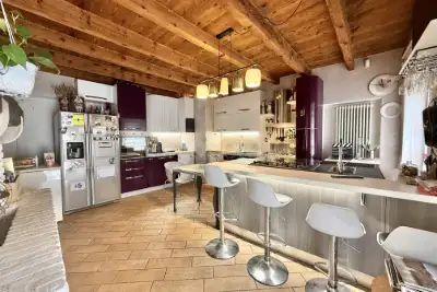 Villino a Schiera in vendita, Via del Garda, Valeggio sul Mincio
