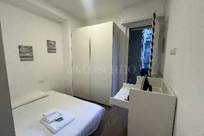 Casa in vendita, Via Giambellino, Milano