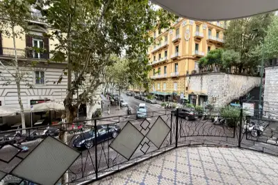 Casa in vendita, Via Raffaele Morghen, Napoli