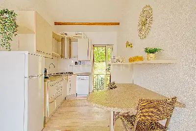 Casa in vendita, Via Casa Mora, Cuasso al Monte