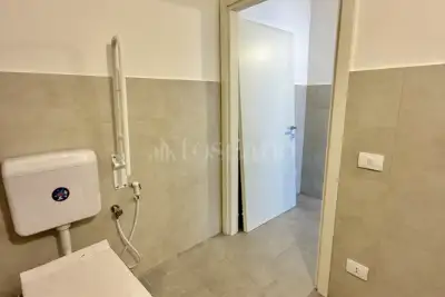Negozio in vendita, Via Crotte, Brescia