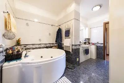 Casa in vendita, Via Adelaide Coari, Milano