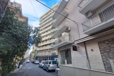Negozio in vendita, Via Messina, Catania