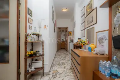Casa in vendita, Via Francesco Arese 20, Milano