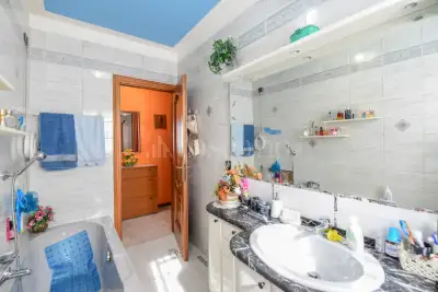 Villa in vendita, Via Gaetano Casati, Besana in Brianza