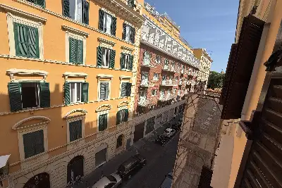 Casa in vendita, Via Collina, Roma