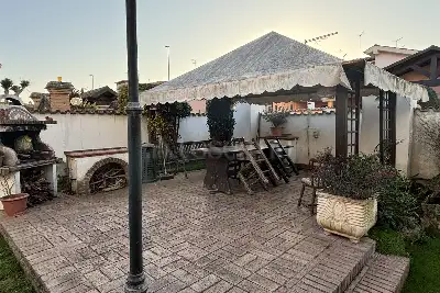 Villa in vendita, Via Maiera, Roma