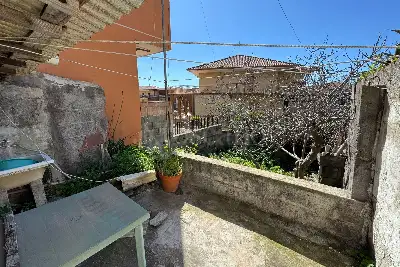 Casa Indipendente in vendita, Via Carrubella, Catania