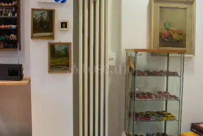 Negozio in vendita, Via Turati , Corsico