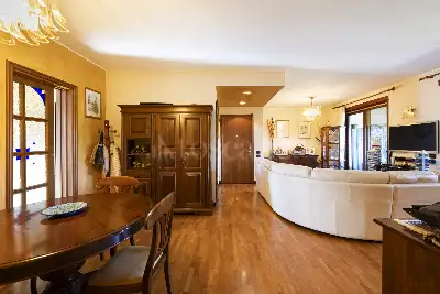 Casa in vendita, Via Adelaide Coari, Milano