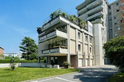 Casa in vendita, Viale Europa, Brescia