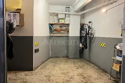 Box in vendita, Via Gabrio Serbelloni, Roma