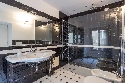 Casa in vendita, Via Gaetano Donizetti, Milano