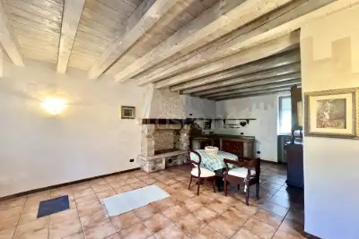 Villino a Schiera in vendita, Via San Zeno, Desenzano del Garda