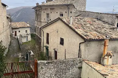 Casale in vendita, Via del Carmine , Monteleone di Spoleto