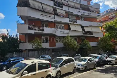 Casa in vendita, Via di San Calepodio, Roma