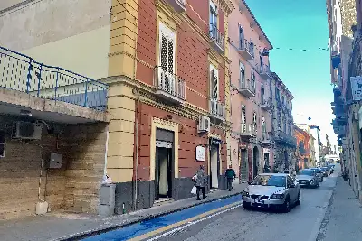 Negozio in affitto, Via Verdi , Caserta