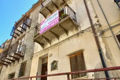 Casa Indipendente in vendita, Via Cristoforo Grisanti 75, Isnello