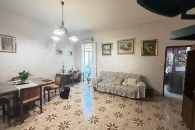 Casa Indipendente in vendita, Via dell'Oro, Catania