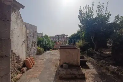 Palazzo in vendita, Via Roma, San Giovanni la Punta