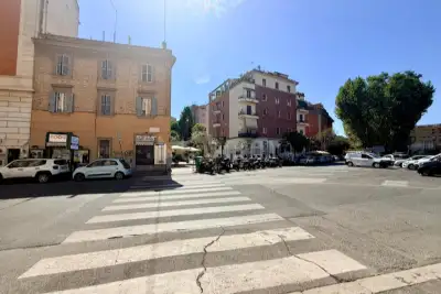 Attività Commerciale in affitto, Via Candia, Roma