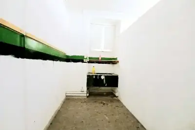 Negozio in vendita, Via Faleria, Roma