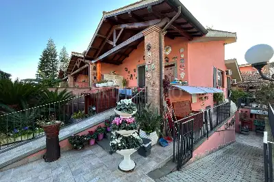 Villa Plurifamiliare in vendita, Via Angelo de Gubernatis, Roma