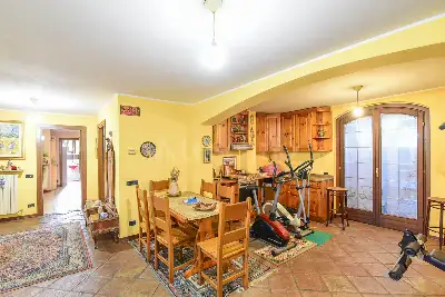 Villa in vendita, Via Edmondo De Amicis, Fino Mornasco