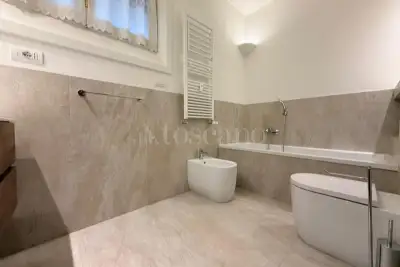 Casa in vendita, Via Adelaide Coari, Milano