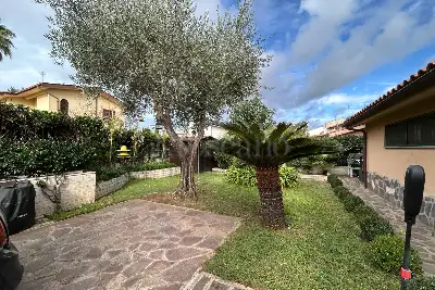Villa in vendita, Via Rifiano, Roma