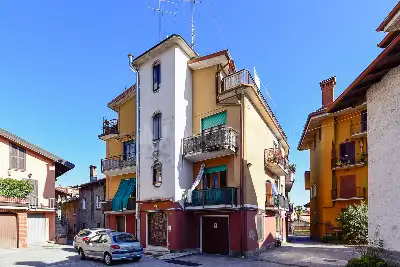 Casa in vendita, Via San Maurizio, Erba